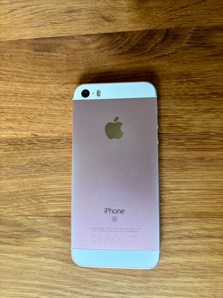 Apple IPhone SE Rosé Gold 64GB Smartphone in Stuhr