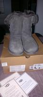 Ugg boots Bailey Button neuwertig 40 Düsseldorf - Grafenberg Vorschau