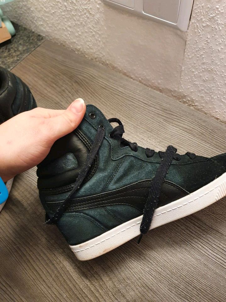 Puma Schuhe mit Keilabsatz gr. 41 in Untermaßfeld