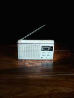 Vintage Pansonic RF-082 AM FM Tragbare Radio Quarz Uhr West - Unterliederbach Vorschau