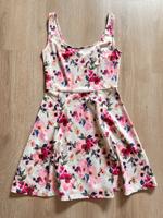 Sommerkleid mit Blütenmuster Niedersachsen - Nordhorn Vorschau