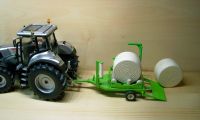 Siku 2266 Rundballenwickler + 2 Ballen neu 1/32 ohne Traktor ! Brandenburg - Steinhöfel Vorschau