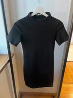 Kleid ZARA XS schwarz Bayern - Abensberg Vorschau