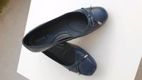 schöne, dunkelblaue Ballerinas von Geox, Gr. 38, neuwe München - Maxvorstadt Vorschau