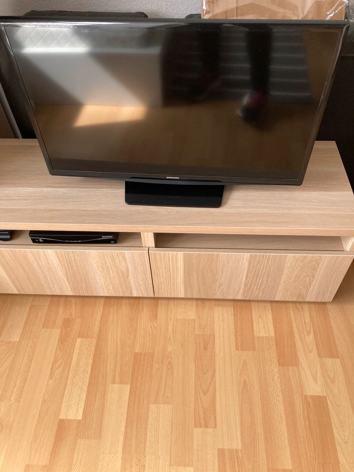 Samsung Fernseher inkl Sat Receiver in Wehrheim