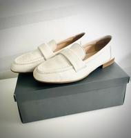 Ara Slipper in weiß, Leder, Gr. 39, NEU Berlin - Wilmersdorf Vorschau