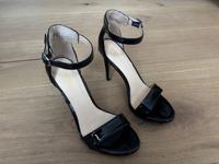 Sexy High Heels in schwarzem Lack mit Fesselband (Größe 39) Sachsen-Anhalt - Quedlinburg Vorschau