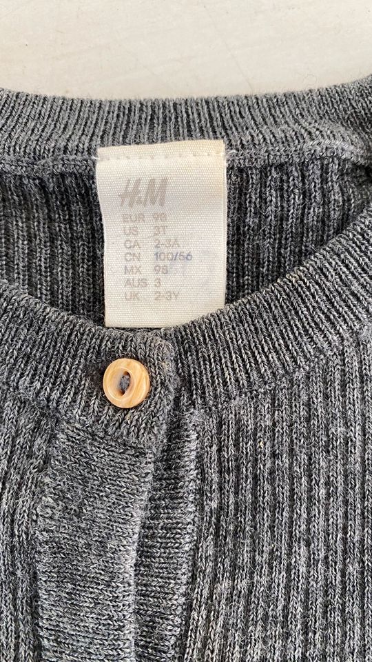 H&M Cardigan aus Merinowolle Zwillinge 98 in Wiesbaden