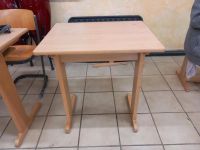 Stühle und Tische für einen Klassenraum oder Werkstatt Baden-Württemberg - Metzingen Vorschau