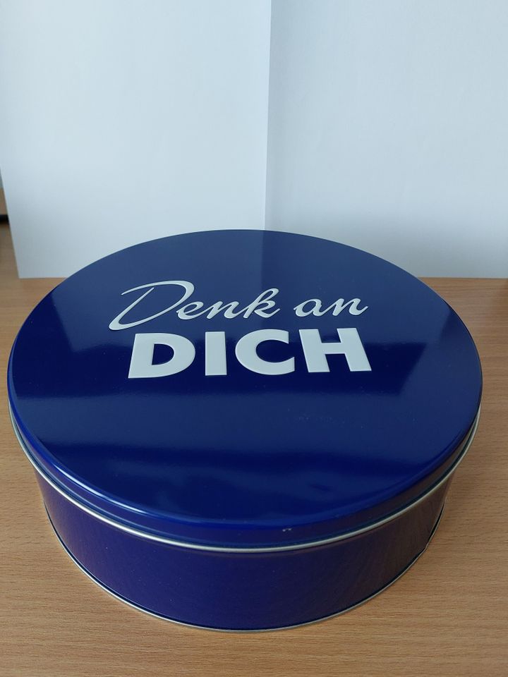 Blech-Dose "Denk an DICH", rund, blau in Schlaitdorf
