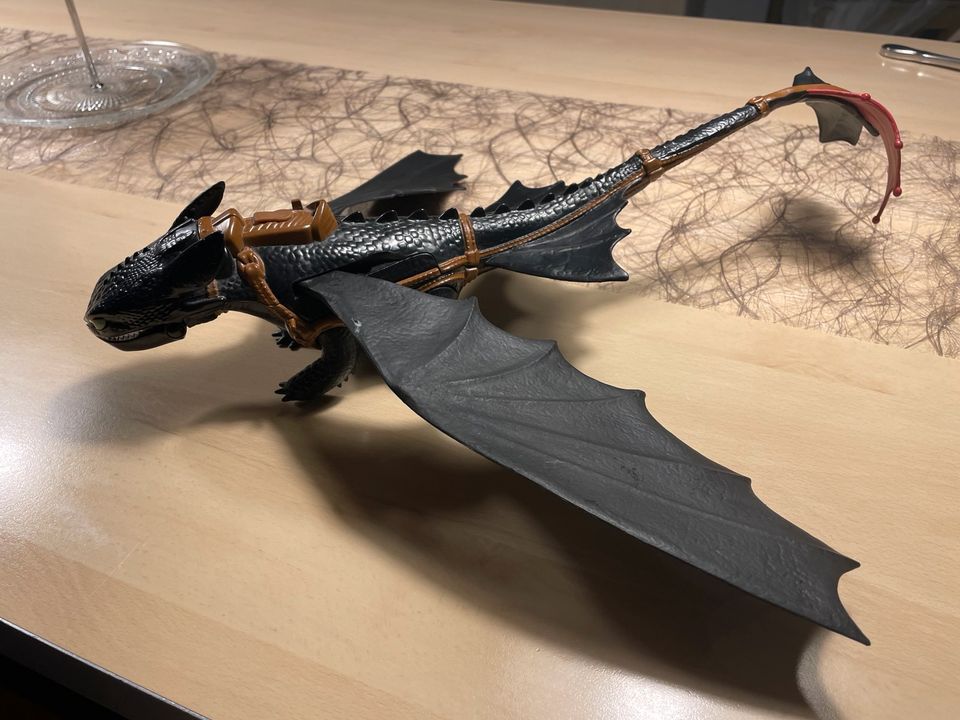 Ohnezahn Dragons  Drachenzähmen leicht gemacht Figur 47 cm in Bad Pyrmont