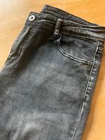 Coole * Jeans ** Italy** schwarz & blau Bayern - Bad Feilnbach Vorschau