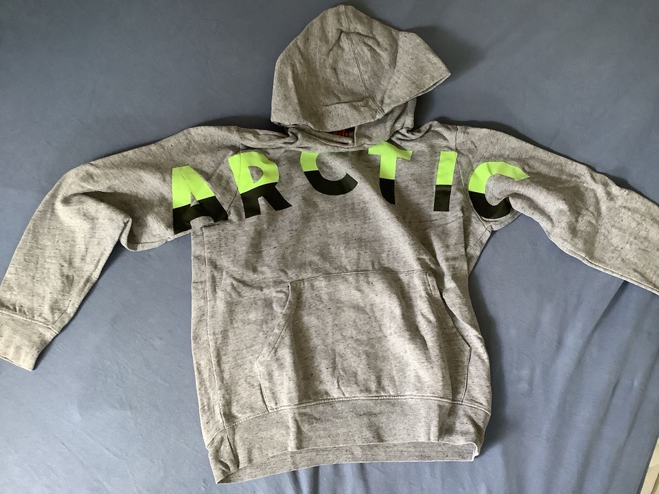 American outfitters hoodie, Arctic in Wolfsburg
