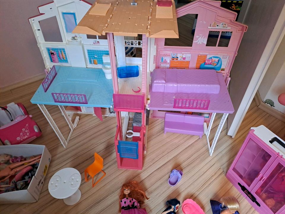 Barbie haus Schrank in Dortmund