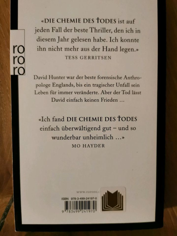 Simon Beckett: Die Chemie des Todes in Solingen