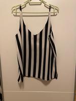 Boohoo top neu schwarz weiß 36 Walle - Handelshäfen Vorschau