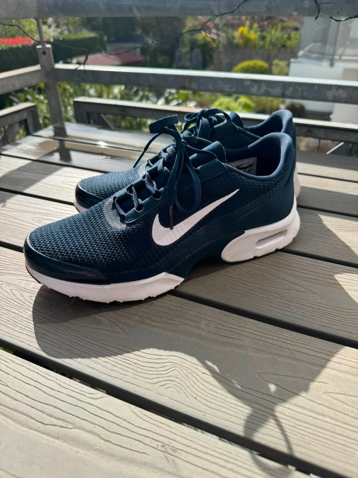 Nike Air Max Jewell Damenschuhe Navy Gr. 40 in Lampertheim