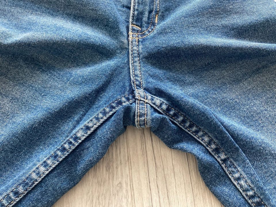 Jeans H&M Gr 36 high waist in Langenfeld