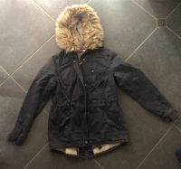 Tolle Winterjacke von H&M mit Kapuze u Fellbesatz in Gr S - anthr Hessen - Reiskirchen Vorschau