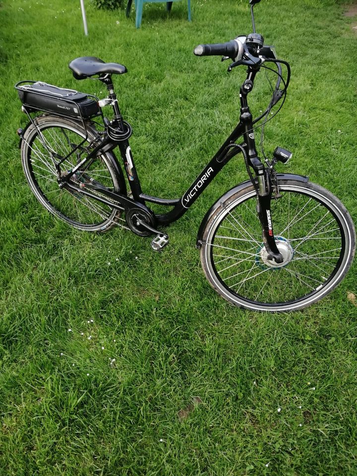 E-Bike, Marke: Victoria in Hungen