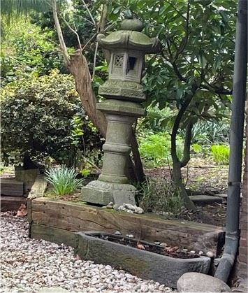 Große echte Japanische Steinlaterne aus Granit Gartendeko in Aachen