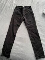 NEU, H&M Jeans Größe 40, schwarz, Basic, Hose, L Nordrhein-Westfalen - Tönisvorst Vorschau