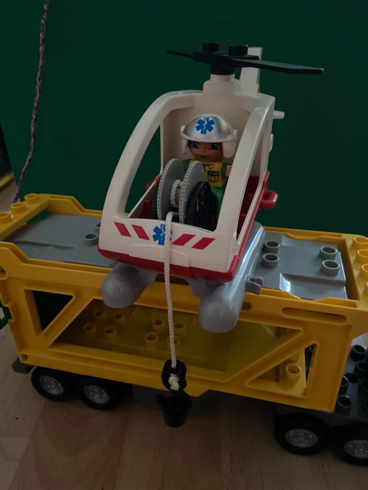 Lego Duplo Konvolut Feuerwehr Helikopter Abschleppdienst auto in Düsseldorf