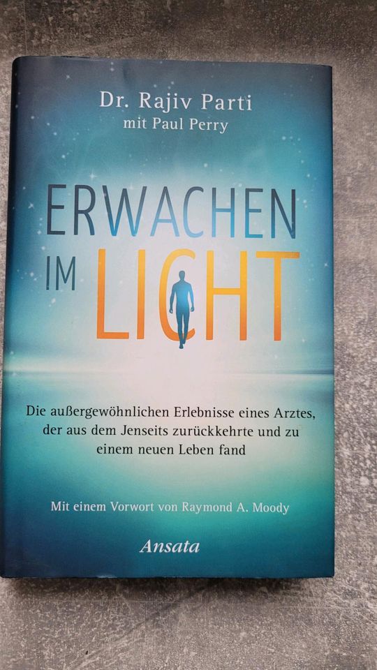 Buch, Erwachen im Licht in Hohnstein