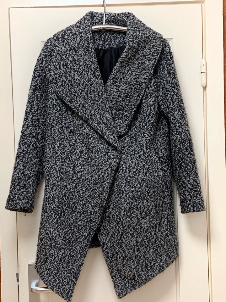 H & M. Damen - Mantel aus Wolle Gr.36 s/w in Hamburg-Nord - Hamburg  Winterhude | eBay Kleinanzeigen ist jetzt Kleinanzeigen