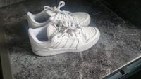 Adidas Schuh Gr.40 Nordrhein-Westfalen - Alsdorf Vorschau
