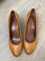 Tamaris Schuhe • Pumps Gr. 39 • Leder Hessen - Dornburg Vorschau