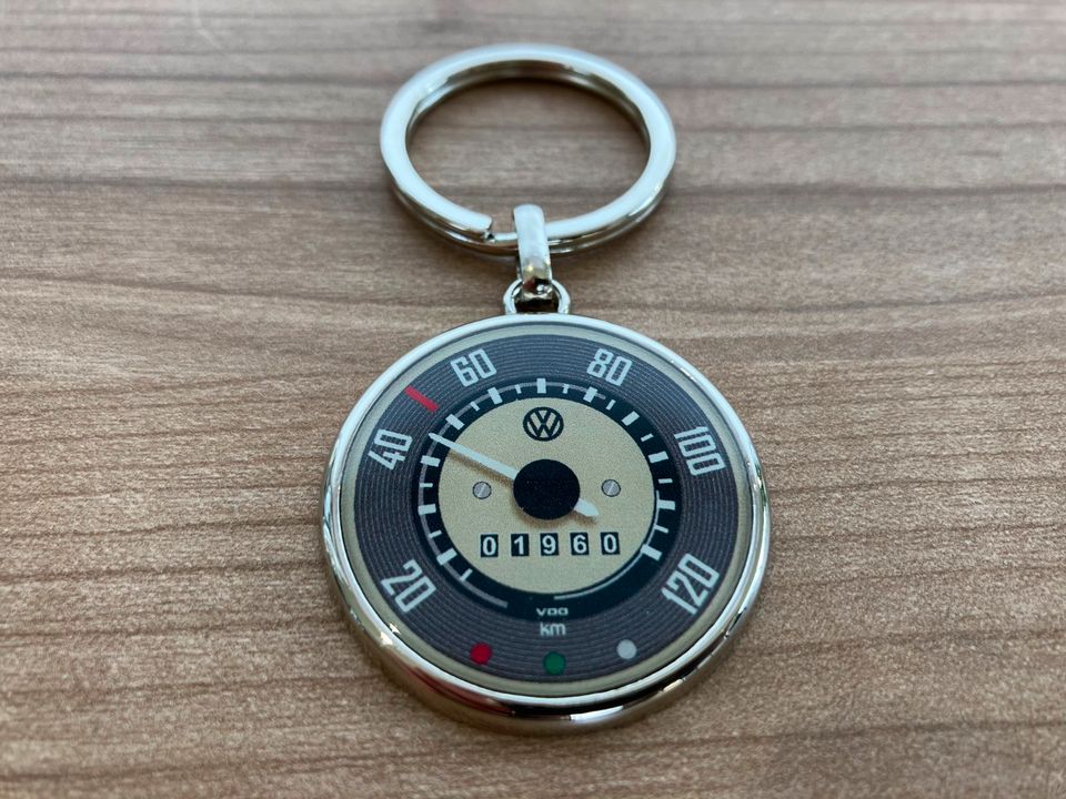 BMW Schlüsselanhänger Tachometer