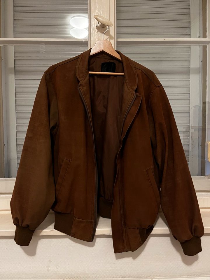 Vintage Jacke Leder / Lederimitat braun in Berlin