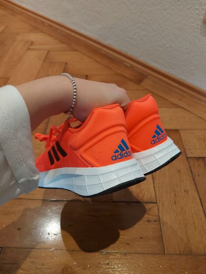 Orig. Adidas Duramo 40 2/3 Sportschuhe Orange Neon Korall NEU in München