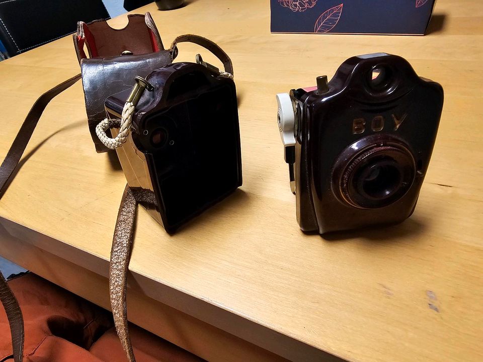 Bilora Boy Kamera mit Ledertasche in Heeslingen