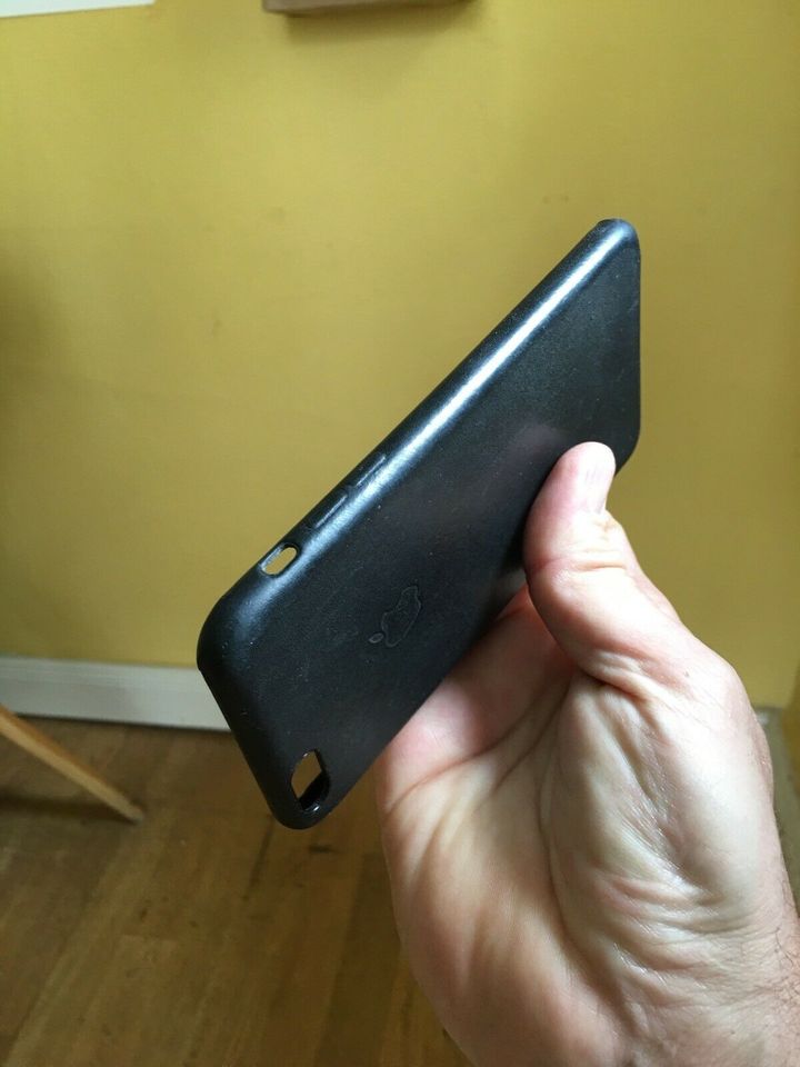 iPhone 6s Plus Leder case schwarz in Leipzig