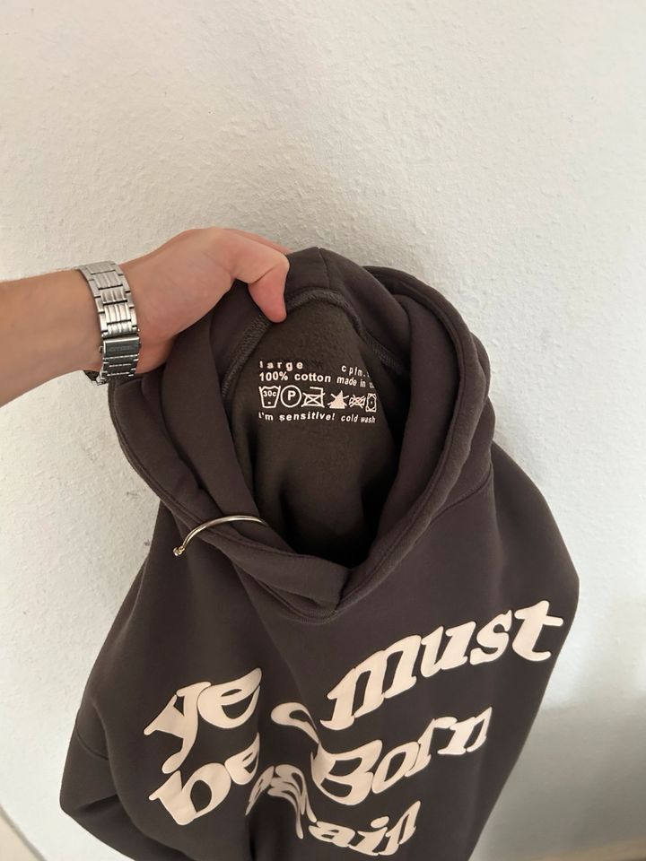 CPFM Kanye West Pulli in Aachen