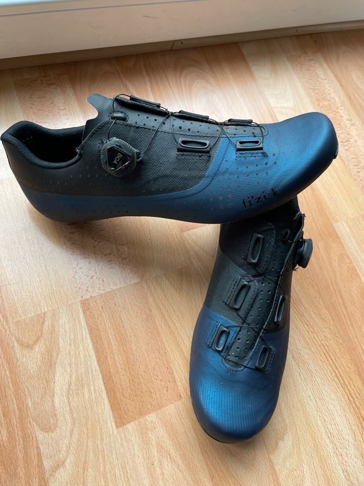 Fizik Tempo Overcurce R4 44,5 Boa Rennradschuhe in Markt Schwaben