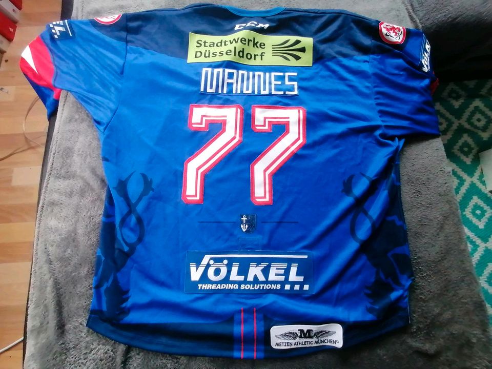 Game Issued Jersey in Bad Neustadt a.d. Saale