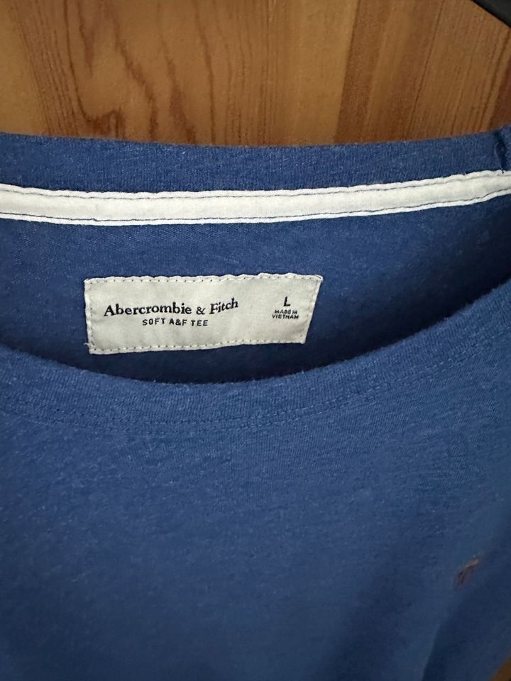 Shirt Abercrombie 2 Stück Größe L in Stuhr