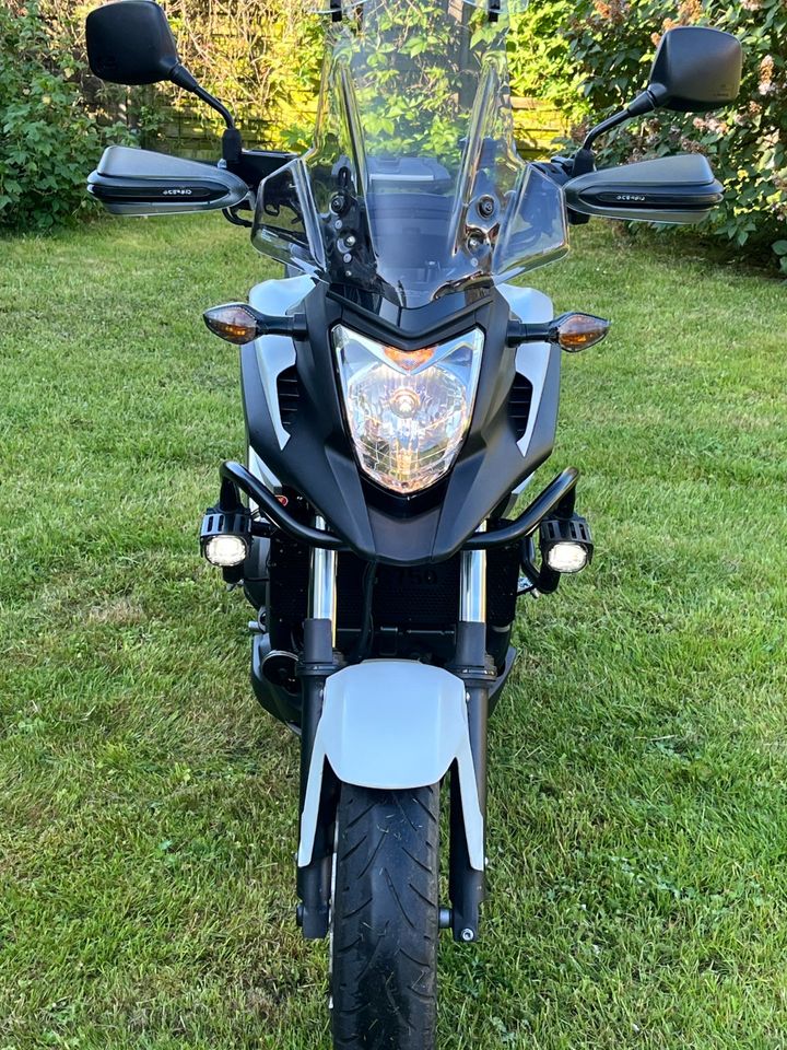 Honda NC 750 X DCT mit ABS in Stendal
