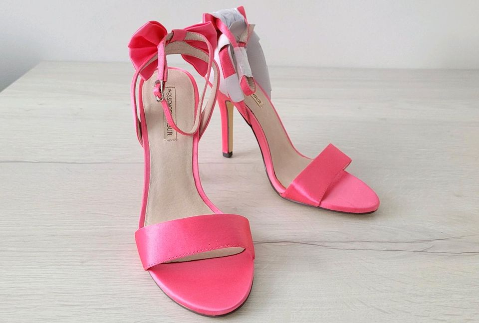 Mensur High Heels Satin Pink Rosa 39 Damen Sandaletten neu in Niedersachsen  - Aerzen | eBay Kleinanzeigen ist jetzt Kleinanzeigen