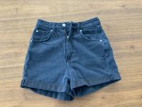 H&M Jeansshort Short Shorts kurze Hose Damen Gr. 34  170 schwarz Baden-Württemberg - Staufen im Breisgau Vorschau