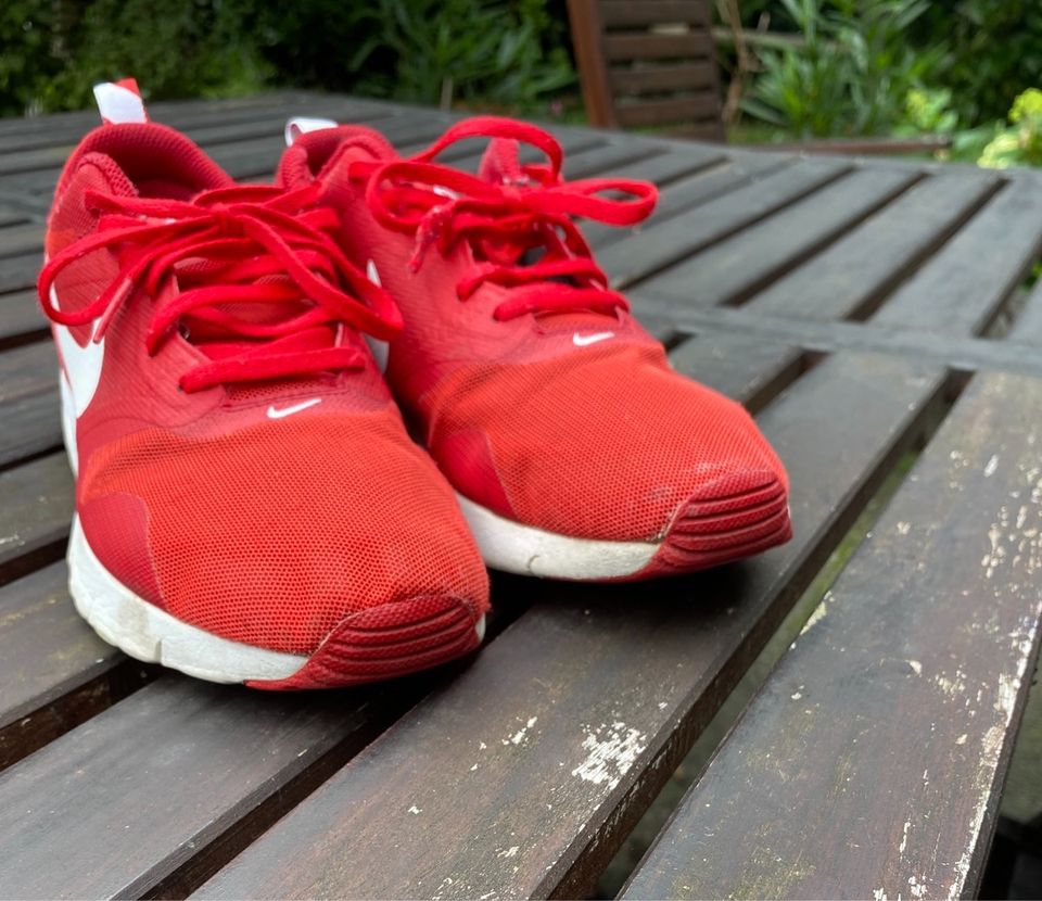 Nike Air Max Tavas 40 rot in Wandsbek - Hamburg Lemsahl-Mellingstedt | eBay  Kleinanzeigen ist jetzt Kleinanzeigen