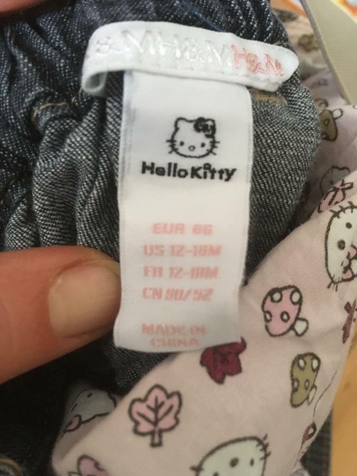 Jeanskleid Hello Kitty Gr. 86 Träger in Bornheim