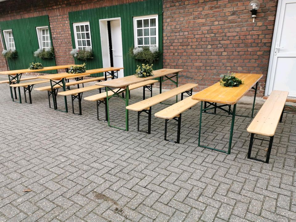 Festzeltgarnituren Bierzeltgarnituren Biertisch Bierbank mieten in Herten