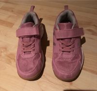 Hallenschuhe Mädchen gr 31 neuwertig Sportschuhe Gymnastikschuhe Herzogtum Lauenburg - Büchen Vorschau