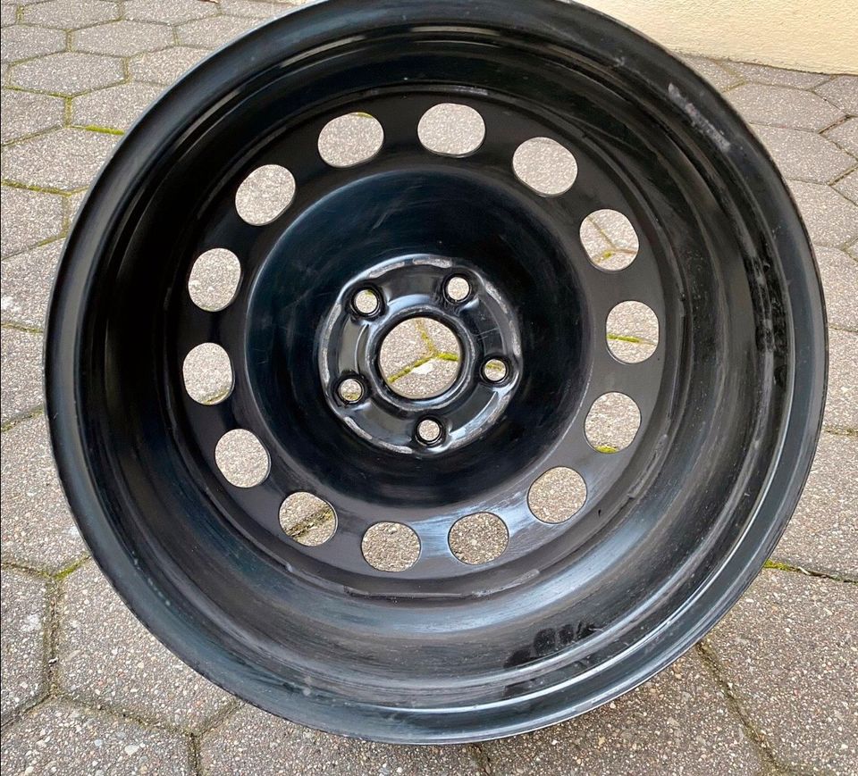 4 VW Stahlfelgen 6 1/2J 16H2 ET 46 LK 5x112  Golf VII in Riede