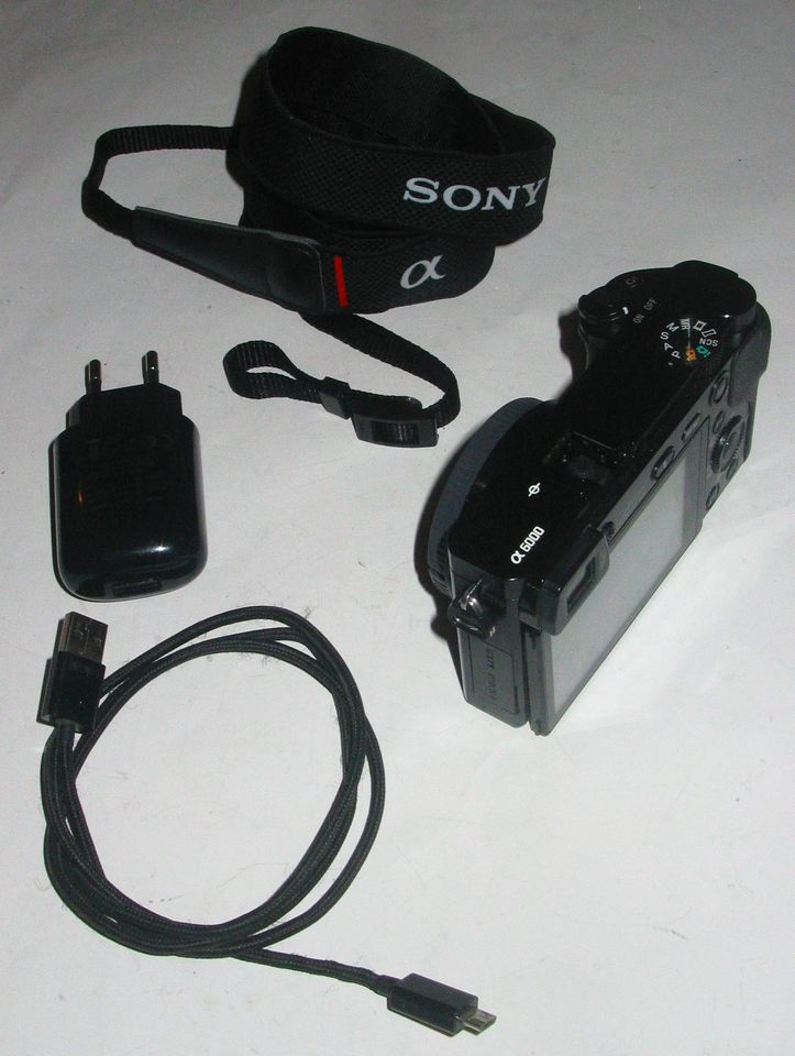 Sony alpha 6000, 24,3 Megapixel, spiegellose Systemkamera Gehäuse in München