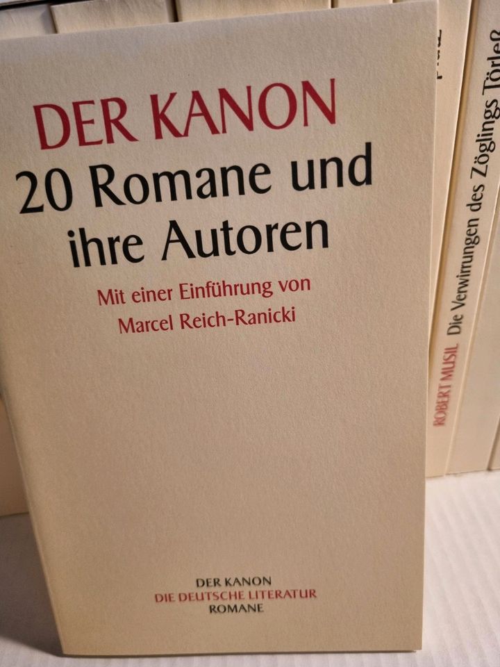 Der Kanon. Die deutsche Literatur. Romane. Marcel Reich-Ranicki. in Hattersheim am Main